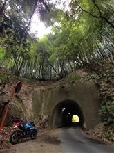 まだ見ぬ「穴」を探しに