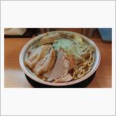 豚山で大ぶたヤサイ少なめ🍜