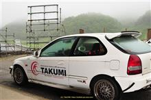 身支度すら困難。それでもレースか？？