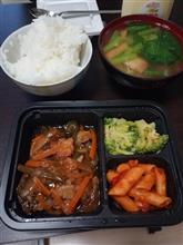 朝食と昼食。