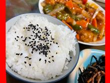 今夜の晩飯は〜😋👍