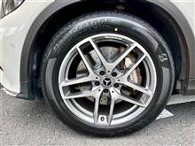 街中や高速道路などオンロードで活躍するSUVには、静かで乗り心地のいいプレミアムコンフォートタイヤがぴったり。そろそろ交換時期だったので、“ALENZA LX100”を装着しました。