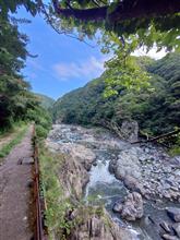 連休明けの