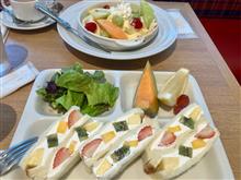 フルーツでモーニング
