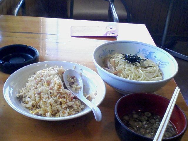 チャーハンとつけ麺