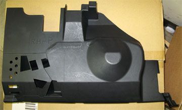 レガシィB4(BL5A) グローブボックスアンダーカバー