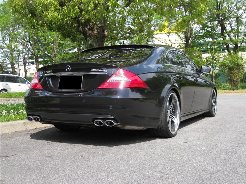 AMG4本出し マフラー＆中間ストレート装着（メルセデス・ベンツ