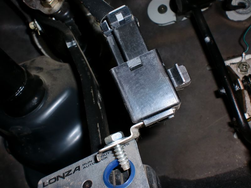 ハイフラ防止ウインカーリレーに交換（日産 180SX・RS13/KRS13型