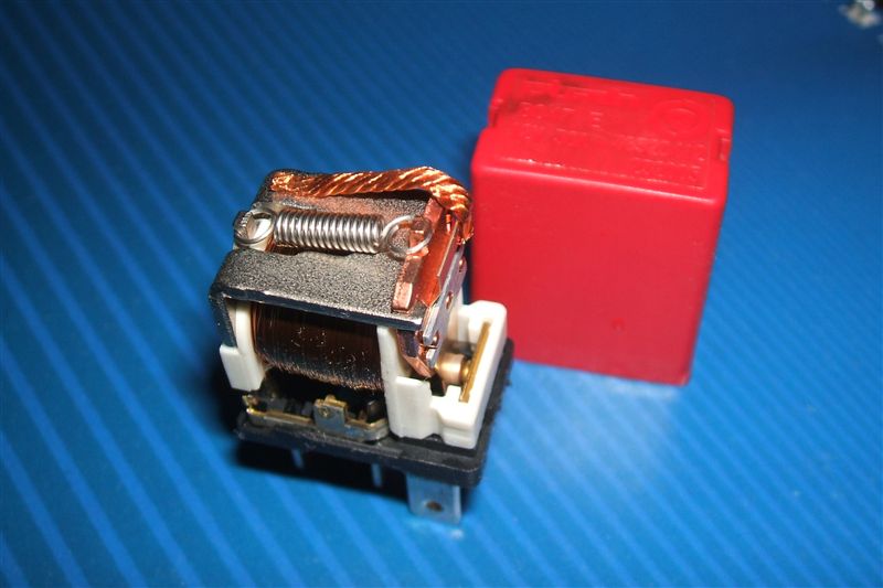 ●燃料ポンプリレー●いすゞ117クーペ インジェクション用●フーエルポンプリレー●互換新品