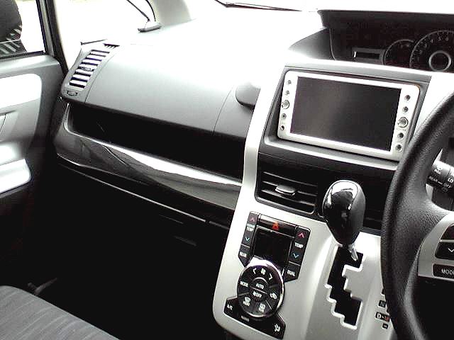 ノア ヴォクシー 70系 ZRR70 2007(H19).6 - 2014(H26).1