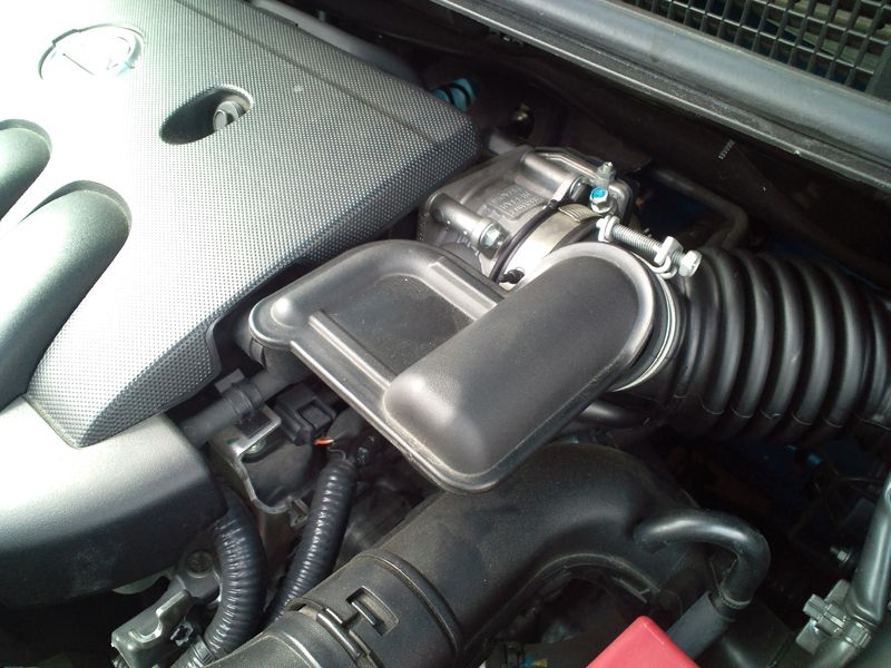 スロットル洗浄(吸気系のお掃除:その1)(日産 ウイングロード・Y12 ...