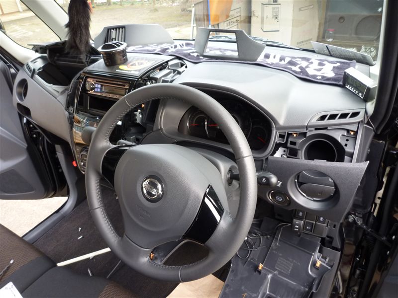 defi Racer Gauge 60φ 電圧計 エアコン吹き出し口 埋め込み