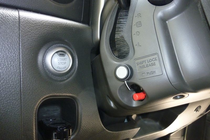 クルーズコントロールスイッチ移設（記録）（日産 キューブ・Z12