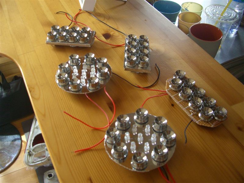 テール　LED化①