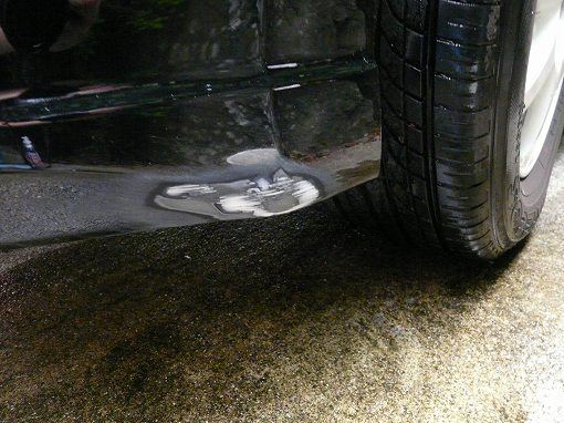 サンドペーパーで研磨した跡