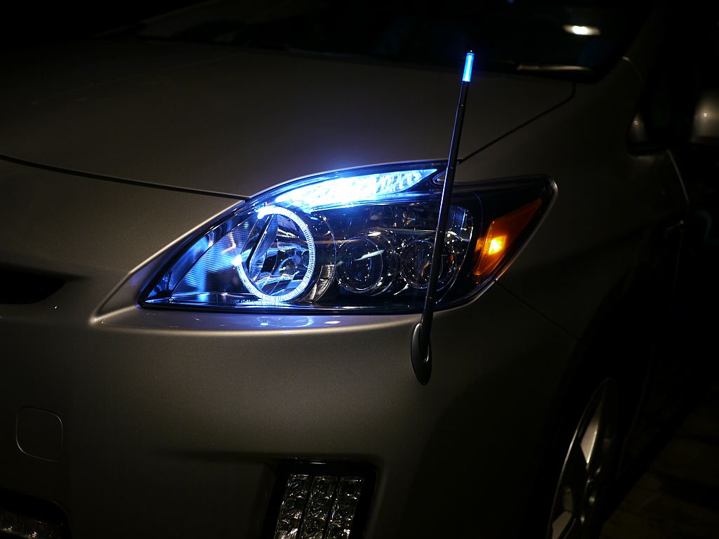 トヨタ純正LEDヘッドライト 取り付け（トヨタ プリウス・30系
