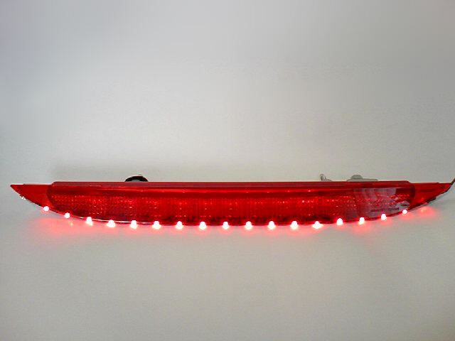 ハイマウント下に側面発行LEDを入れる…準備