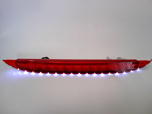 ハイマウント下に側面発行LEDを入れる…準備