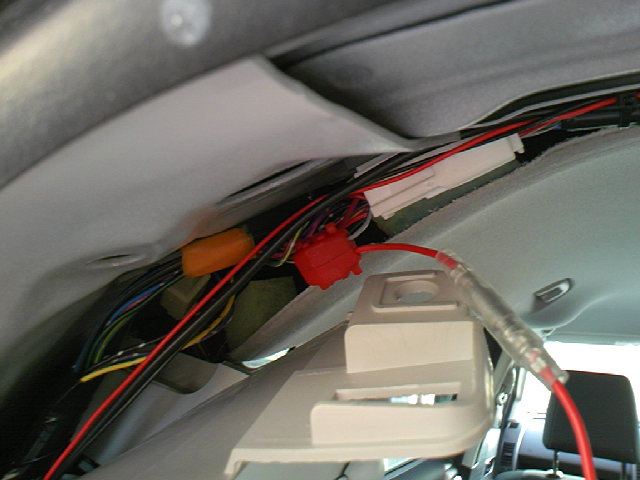 ハイマウント下に側面発行LEDを入れる