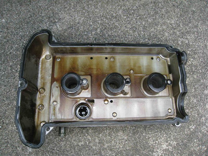 エンジン ヘッドカバーパッキン交換①（スズキ カプチーノ