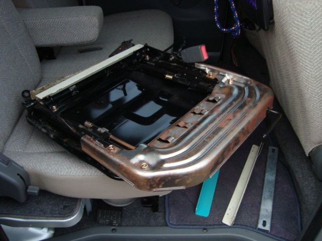 シートレール自作~レカロ取付(三菱 タウンボックス・U61W/62W/63W/64W)by MIGHTY 4WD - みんカラ