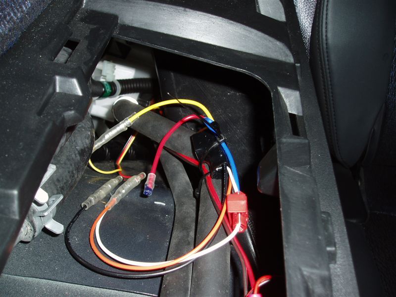 HID バックランプ ピカッ防止