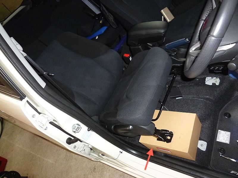 Fit Ge6 純正シート 運転席 の外し方 ホンダ フィット By J Sfit みんカラ
