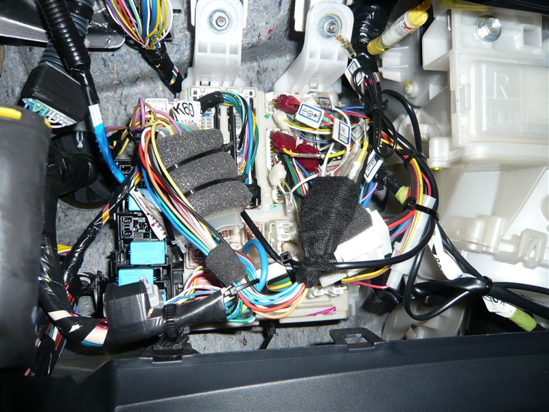ISLEQ 車速連動ドアロックユニットSLU-01取付