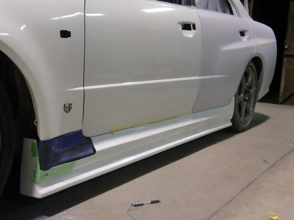 URAS type Q r34スカイライン 4ドア用サイドステップ - 外装