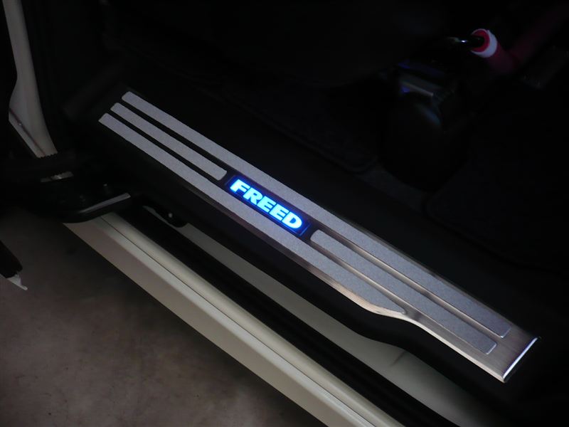 LED スカッフプレート 取付け その4（リヤ編）（ホンダ