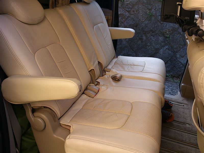 セカンドシートにアームレストを取り付け その2 日産 セレナ By 航パパ みんカラ