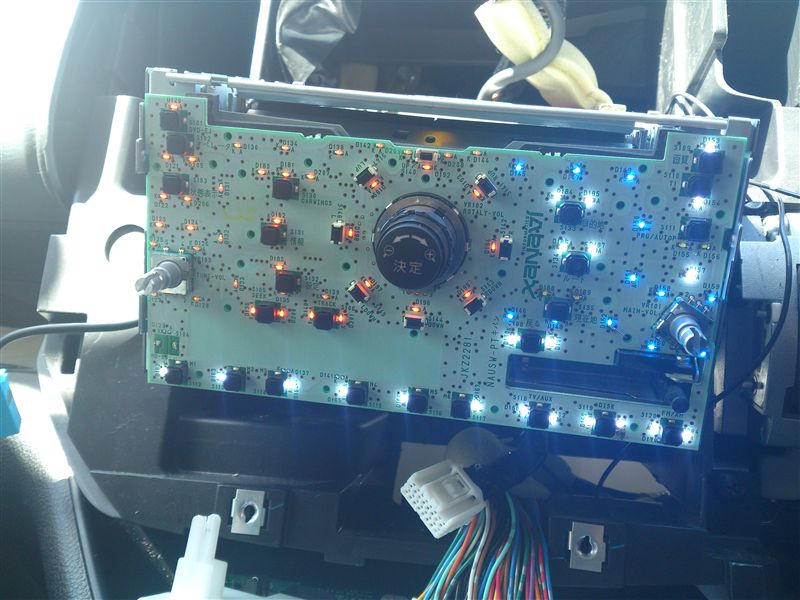 【クローバー】打ち替え基盤液晶色反転 エアコンパネル ナビ LED打ちかえ（日産 セレナ・C25）by 島