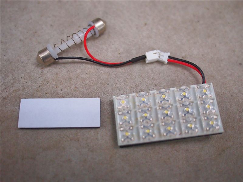 ラフェスタ ハイウェイスター ルームランプLED化のカスタム手順2