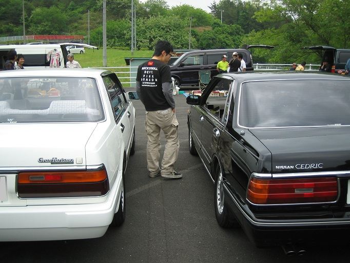 フィニッシャートランクリッド取付(日産 グロリア・Y30)by VG20DET