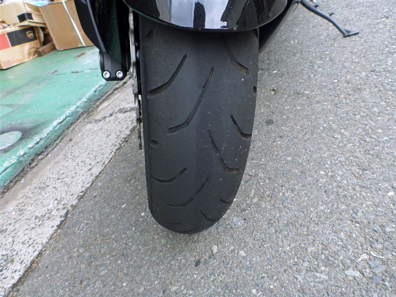 タイヤ交換(カワサキ ZX-14R)by 塩田虎夫 - みんカラ タイヤ交換(カワサキ ZX-14R)by 塩田虎夫 - みんカラ