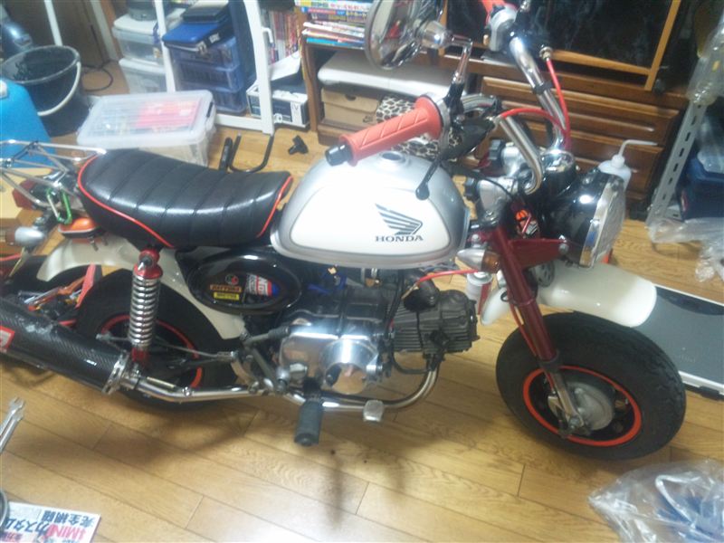 6VモンキーにFIモンキータンク取付（ホンダ モンキー）by