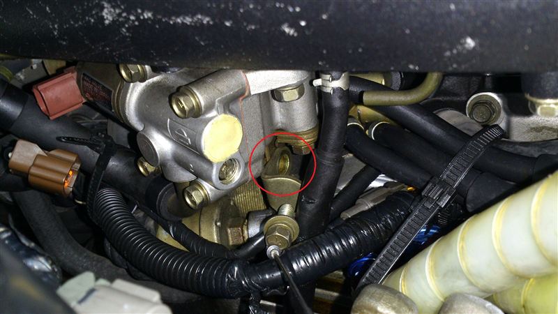 吸気系リフレッシュ その1 スロットル外しまで（日産