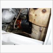 エレメントを取り付け、オイルを注入。<br />
<br />
5W‐30 を 2.4l<br />
<br />
オイル漏れを確認しましたが、大丈夫そうです。
