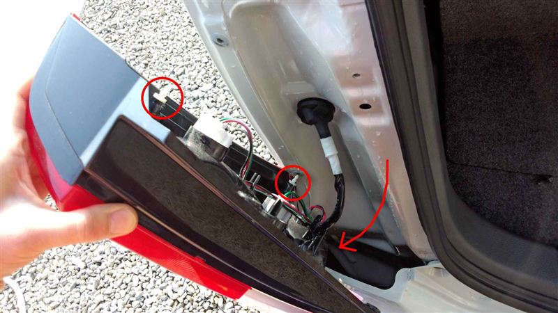 社外ＬＥＤテールランプに交換!!