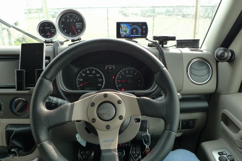 defi Racer Gauge 60φ 電圧計 エアコン吹き出し口 埋め込み