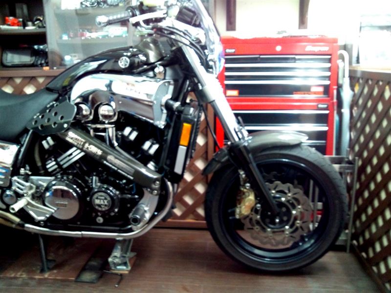 Vmax] キャリパー分解清掃（ヤマハ V-MAX）by -AMD- - みんカラ