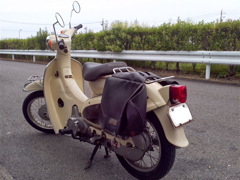 サイドバッグ付け直し 其の1 ホンダ リトルカブ By D0x0bm みんカラ