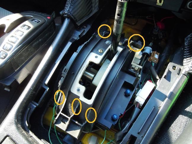 AT車にMT用シフトパネルは付けれるのか！？（日産 スカイライン