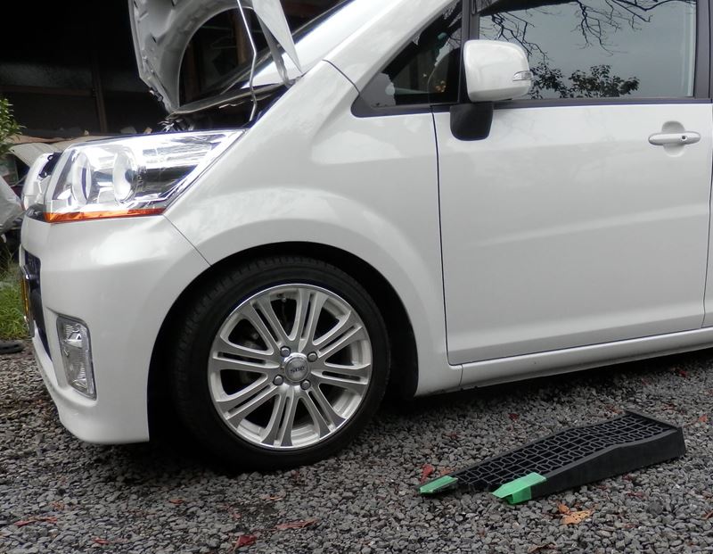 車高調取り付け ＠フロント編（ダイハツ ムーヴカスタム・L175