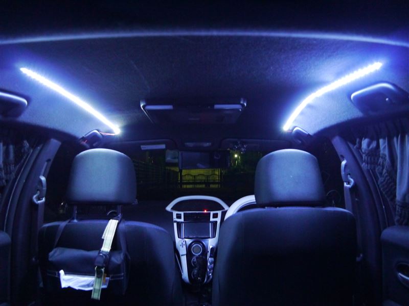 Led ルームランプ 加工 自作 やってみました トヨタ ヴィッツ By ひろ6295 みんカラ Led ルームランプ 加工 自作 やってみました トヨタ ヴィッツ By ひろ6295 みんカラ