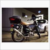 久しぶりにエンジンに火を入れ，ちょっとしたメンテナンス。<br />
ワックスをかけてピカピカに。<br />
春にはオイル交換をして走りだそう！