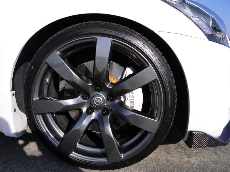 スカイラインGT-R35 純正20インチ 3次元スーパーミラー