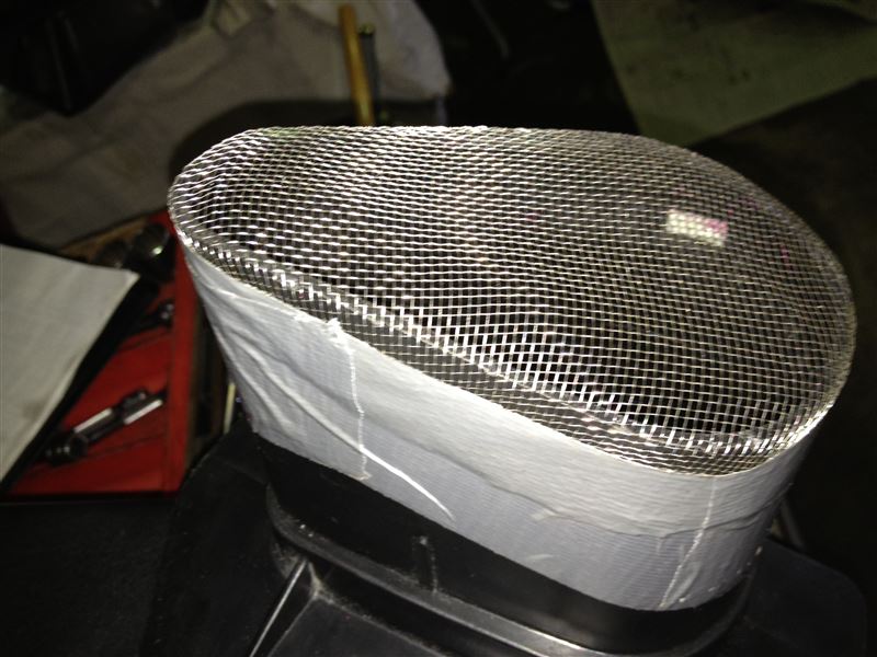 日産スカイラインGTR(bnr34)エアクリナーダクト純正品 （希少
