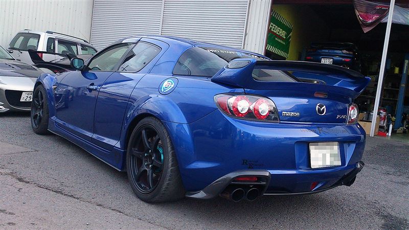 R Magic4本出しマフラー用マフラーガーニッシュ装着画像（マツダ