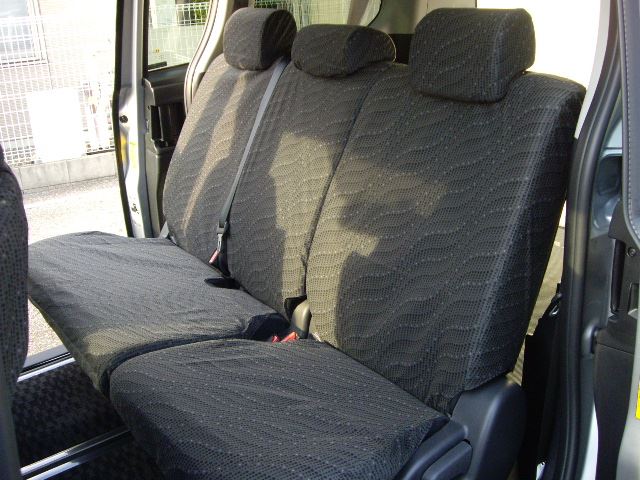 トヨタ純正 フルシートカバー(DX・撥水タイプ)の取付（トヨタ